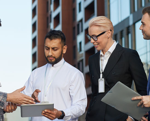 Voel je je als vastgoedmanager vaak onbegrepen of overvraagd? Leer regie nemen en leiderschap tonen met de cursus Regie & Leiderschap van de Vastgoed Regie Academie